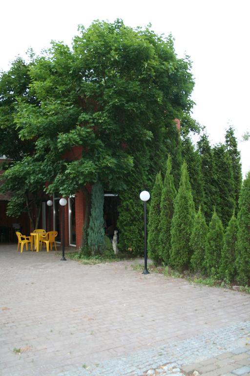 Hotel Tenishouse Marki  Bagian luar foto